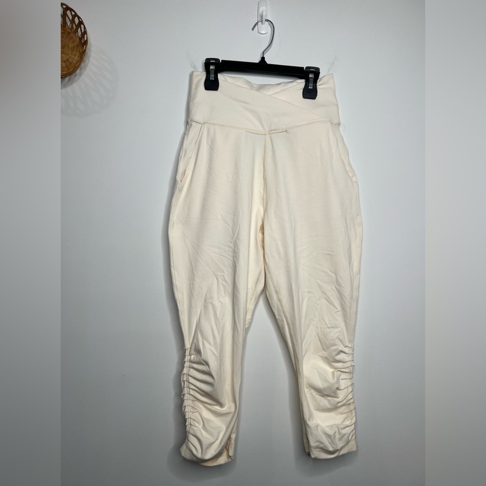 Lululemon Sunset Salutation Crop leggings